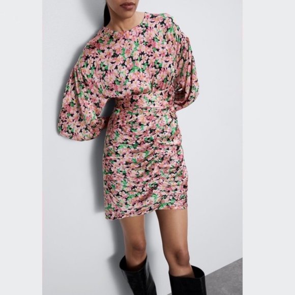 BLOGGER'S FAVE! Printed Floral Draped Mini Dress Pink Green Black Sz XS NWT - Picture 1 of 14